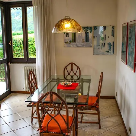 Apartament Oasi Del Ferienwohnung Am Mit Garten Gera Lario